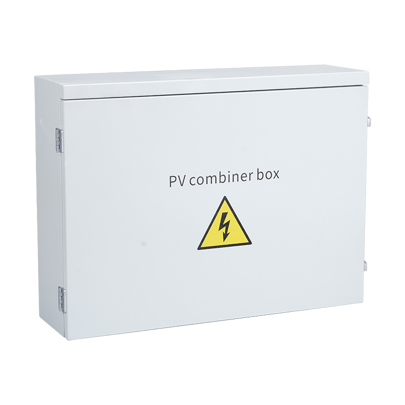 DC combiner box 16 in en 1 uit